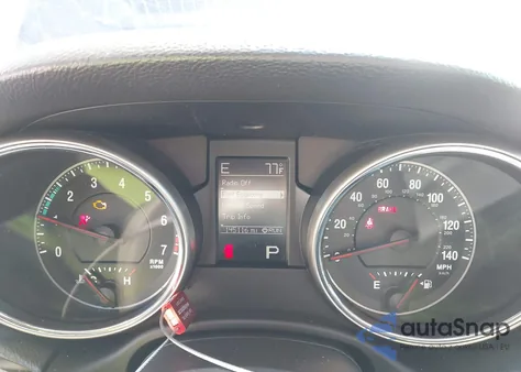 2012 Jeep Grand Cherokee Laredo z USA, uszkodzony, nr VIN 1C4RJFAG6CC217347